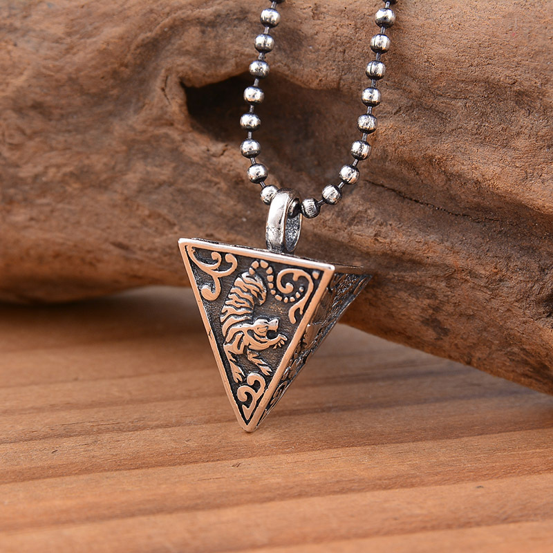 عقد مثلث فضي تايلاندي عتيق للرجال والنساء