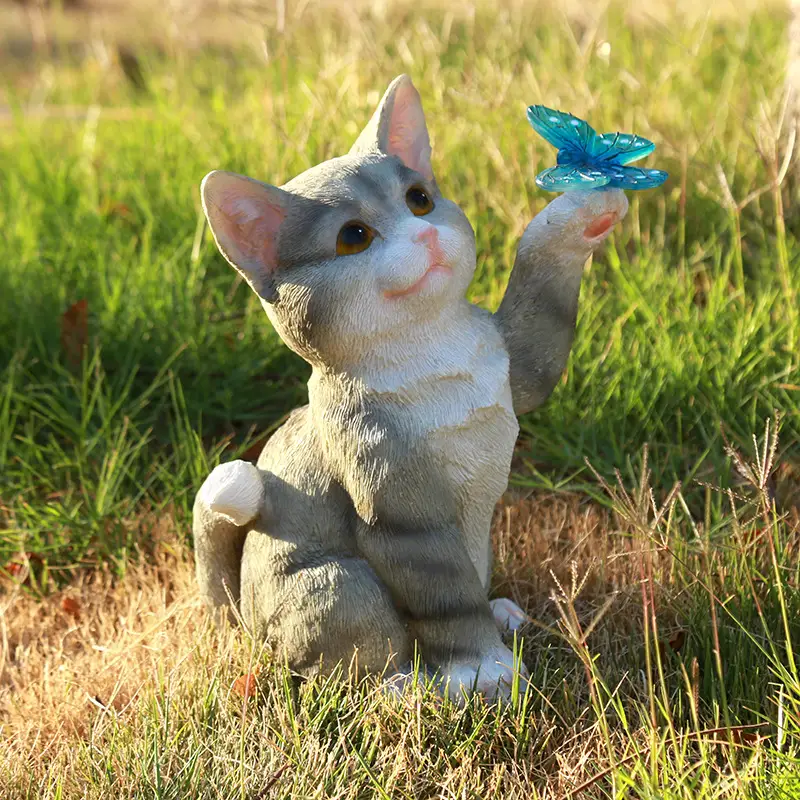 Cute Cat Sun Garden Solar Resin Ornaments Garden Artifact Ornaments