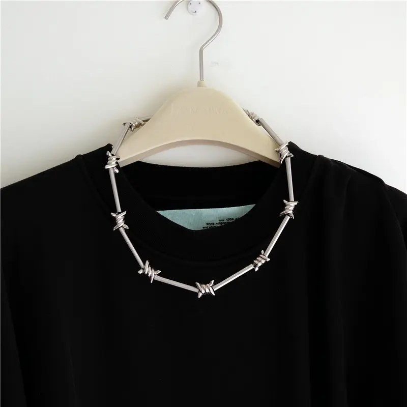 Briar Iron Thorn Bamboo Knot Necklace