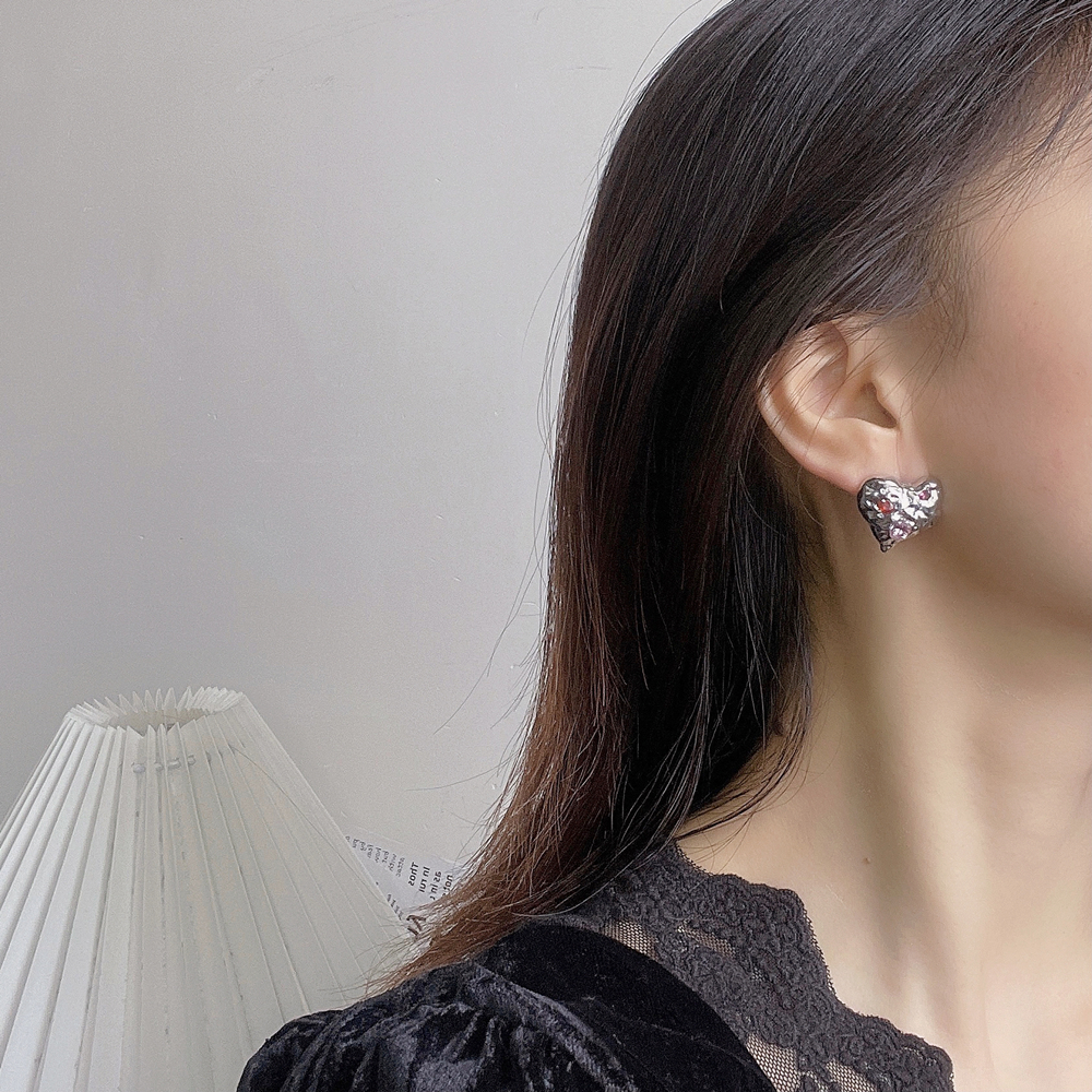 Women's Love Gemstone Ear Clips Temperament Metal Stud Earrings