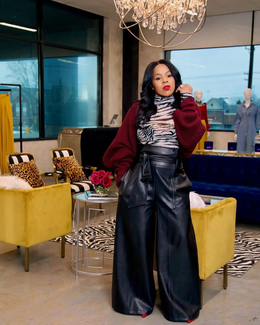The New Amazon International Station Independent Station Platform Sells PU High-waist Pants