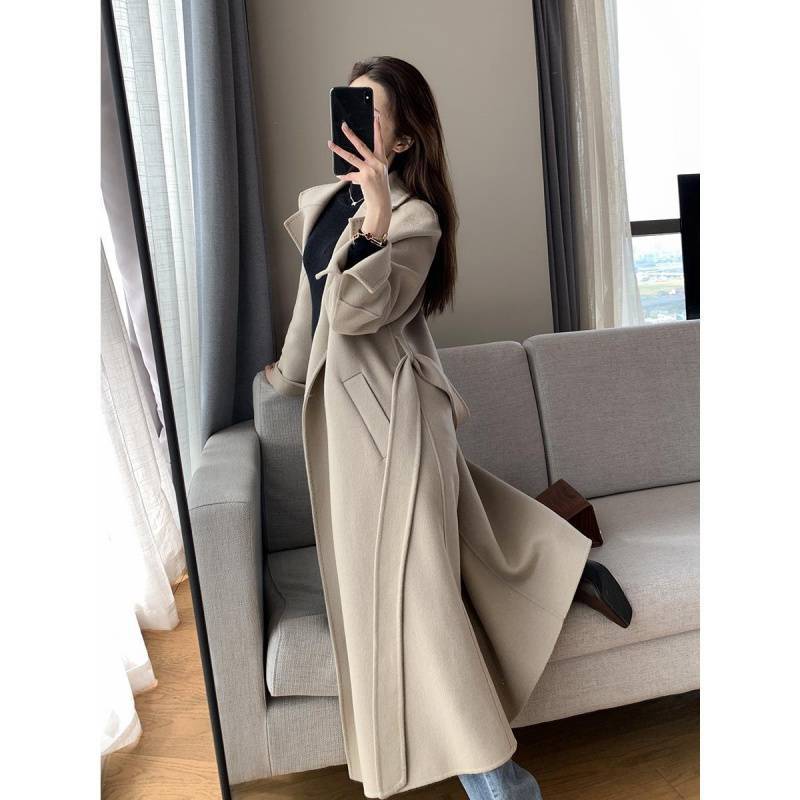 Women's High-end Retro Light And Mature Style Mid-length Woolen Coat