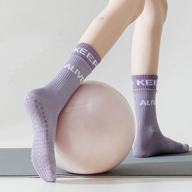 Yoga Socks, Children's Mid Tube Socks, Spliced Letter Printed Fitness Socks, Breathable And Non Slip Silicone Socks, Yoga Socks