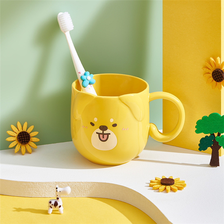 Yellow dog cup