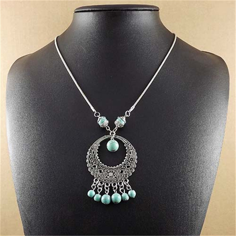 Vintage Bohemian Exquisite Pendant Love Heart Turquoise Necklace