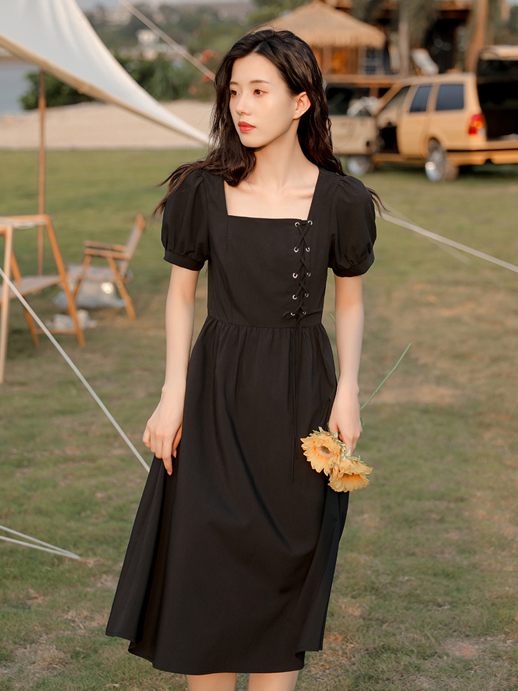 Waist-Defined Short-Sleeve Dress