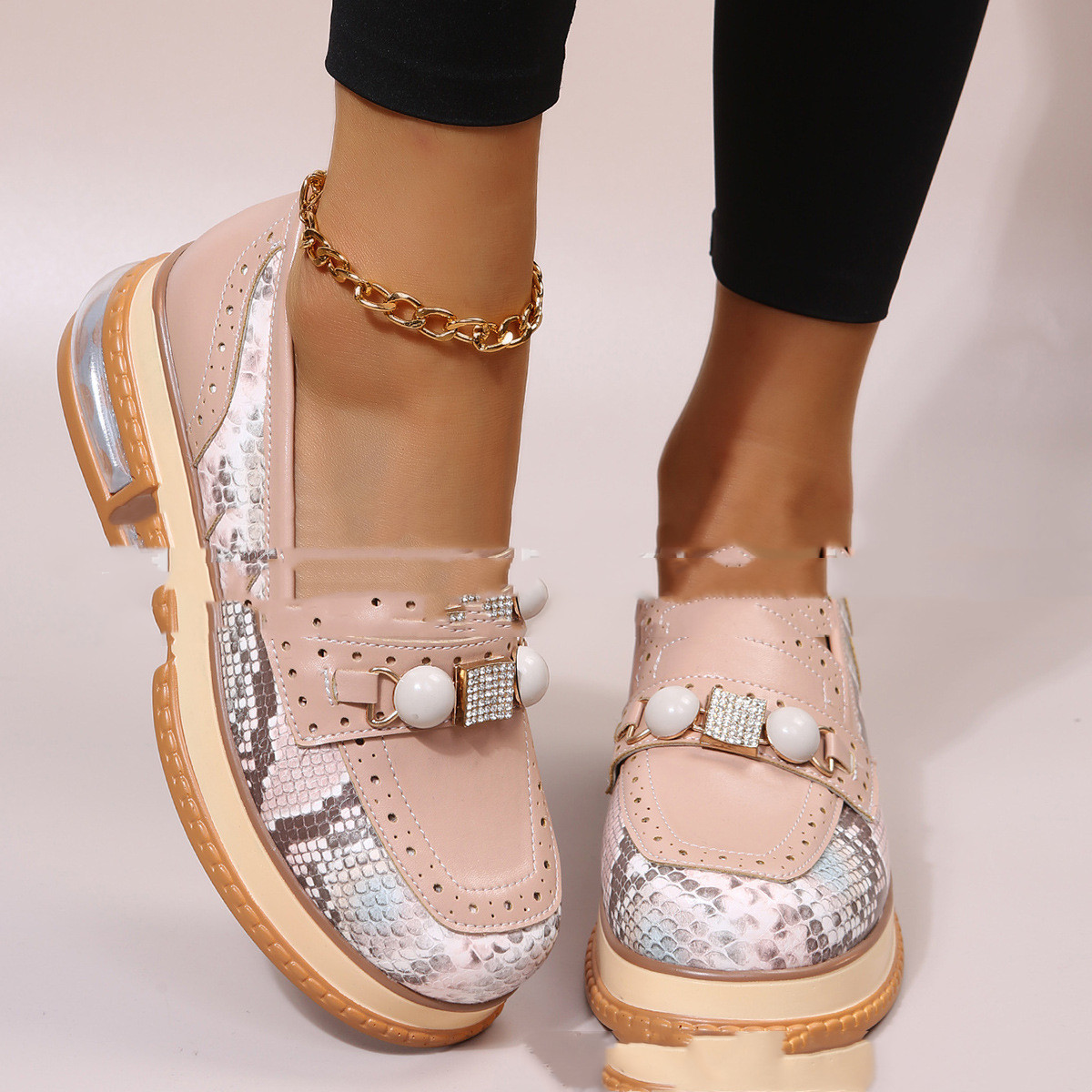 Low Heel Color Matching Pearl Plus Size Retro Round Toe Casual Shoes