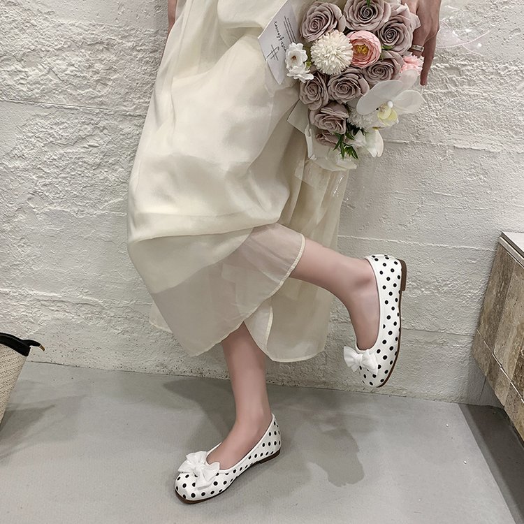 Women's Polka Dot Bow Flat Pumps, Square Toe Slip On Ballet Flats For Matching Dresses
