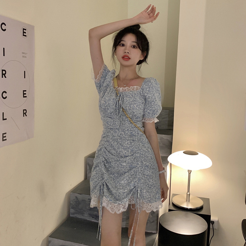 New Pleated Design Sense Square Neck Puff Sleeve Temperament Skirt