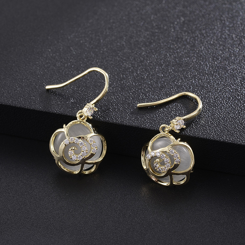 French Ins Light Luxury Fashion Personality Korean Earrings