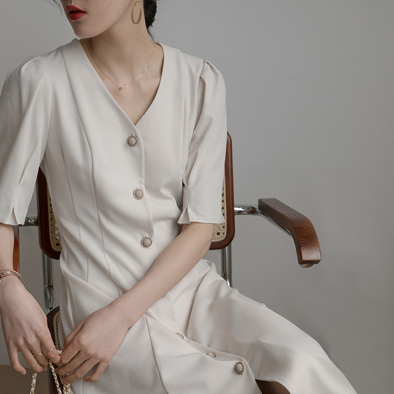 Lightly Cooked French Retro V-neck Puff Sleeve Waist Slimming Dress Women