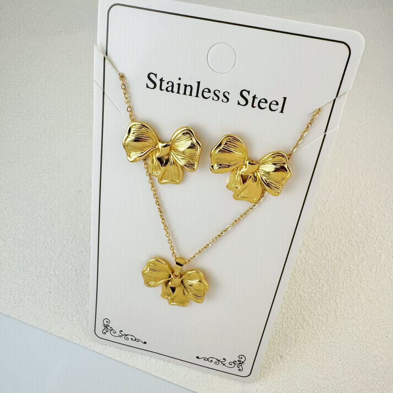 New Stainless Steel Plated 18k Gold Necklace Earring Set