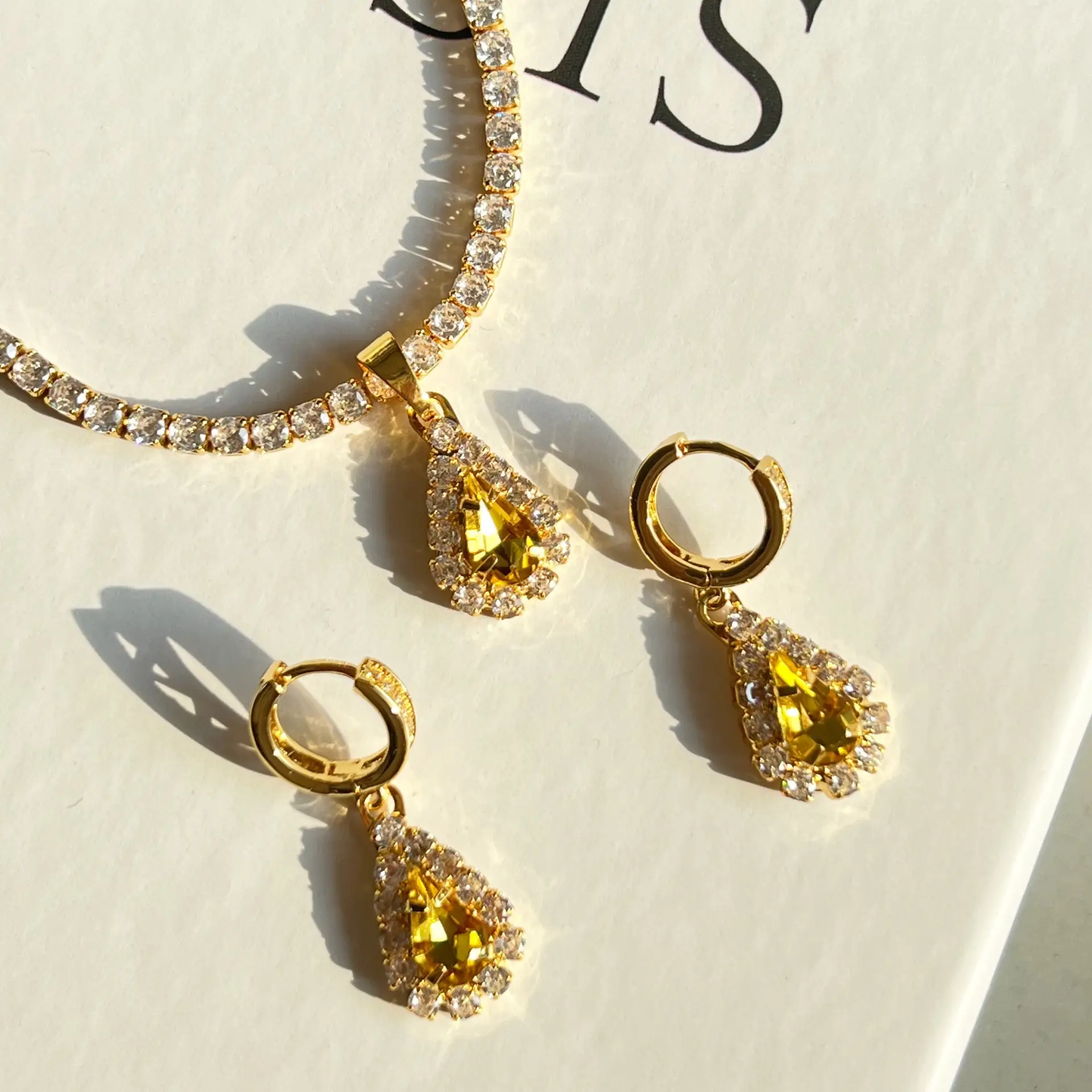 Vintage Colorful Tears Pendant 18k Real Gold Electroplated Tennis Chain Necklace