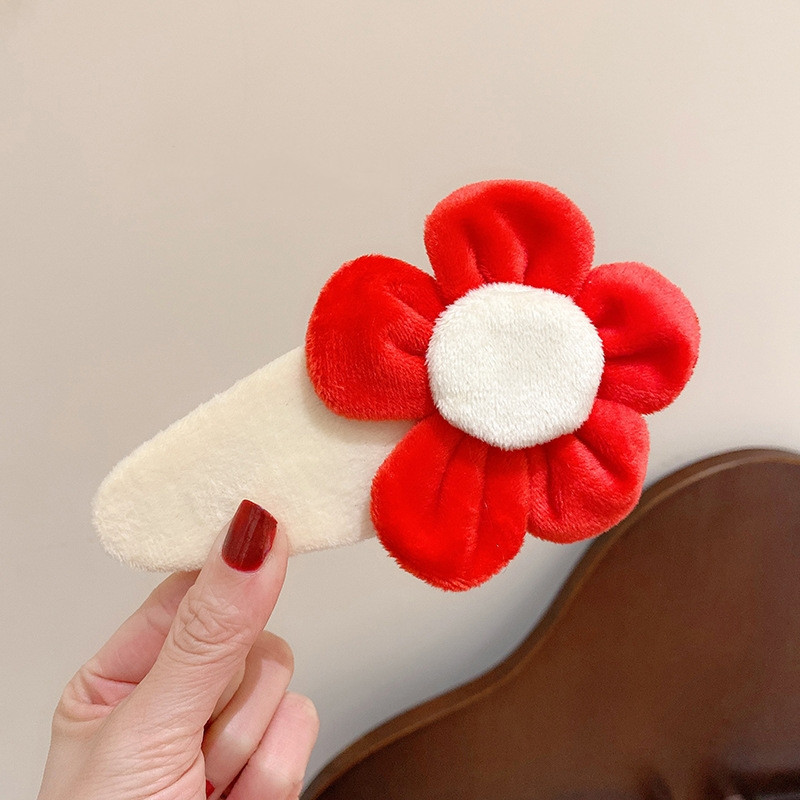 Title 5, Ladies New Little Red Flower Barrettes