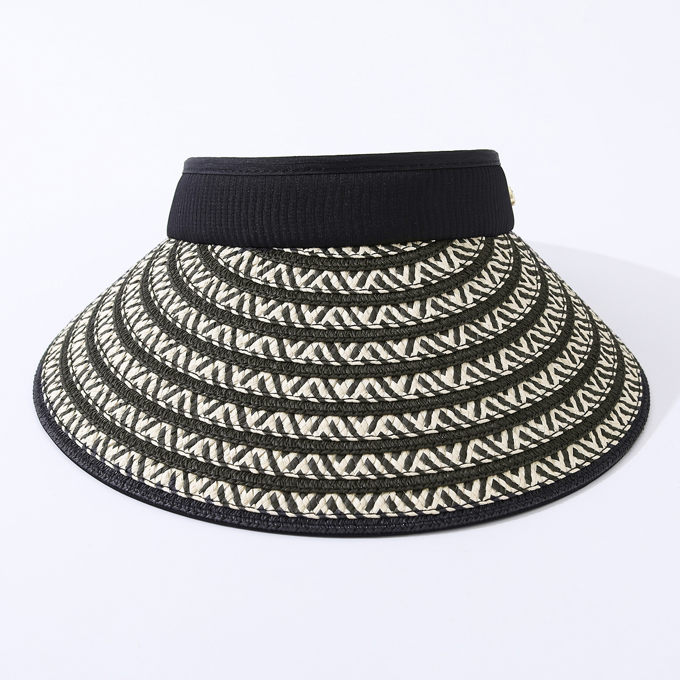 The Color-blocking Texture Foldable Large Brim Face Cover Straw Woven Hat Is Light, Breathable, Casual And Laid-back Style. It Is An Open-top Sun Hat For Outdoor Vacation And Travel