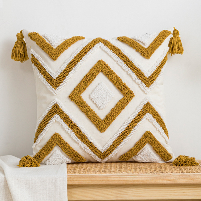 Household Fashion Circle Velvet Embroidered Cushion