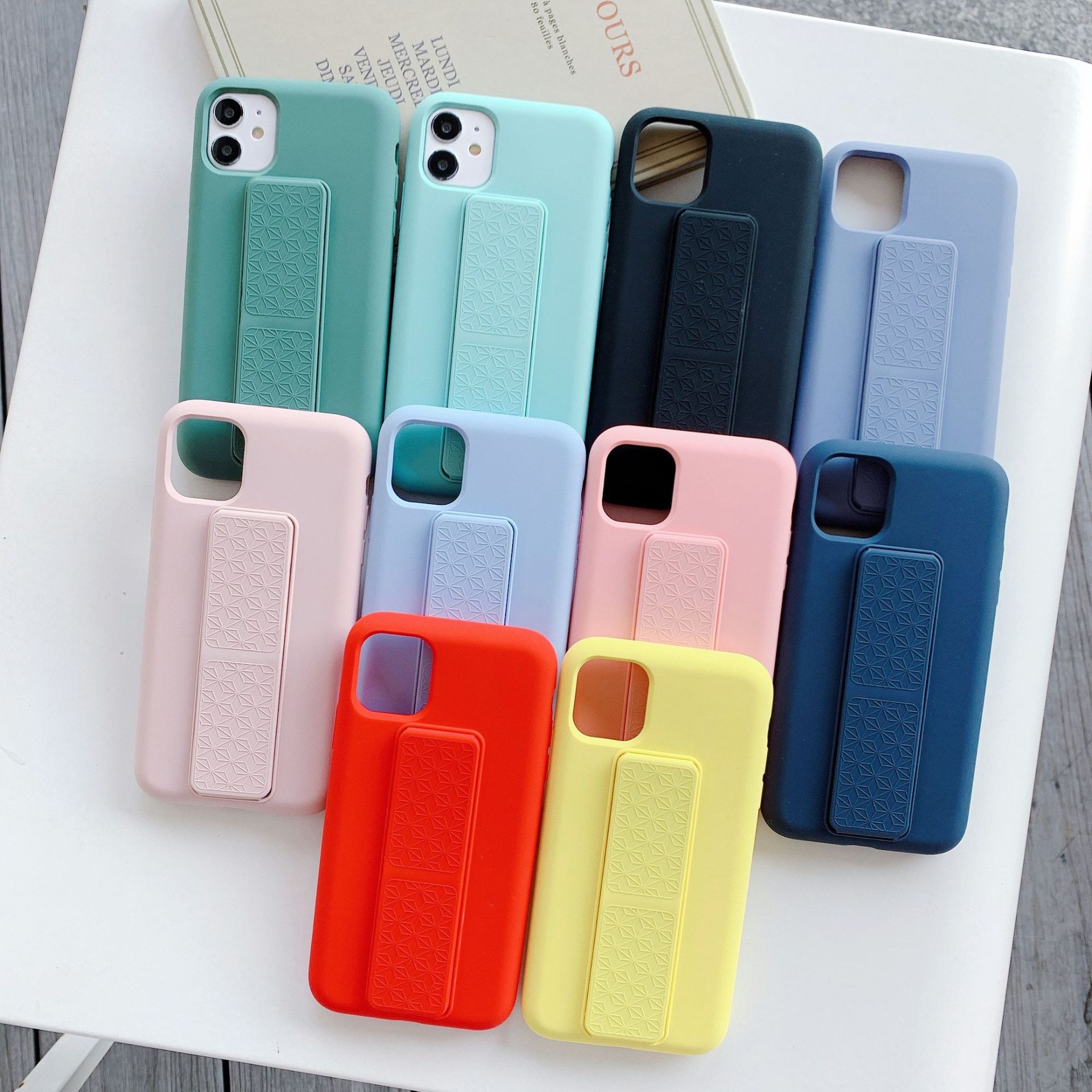 New Creative Stand Silicone Phone Case