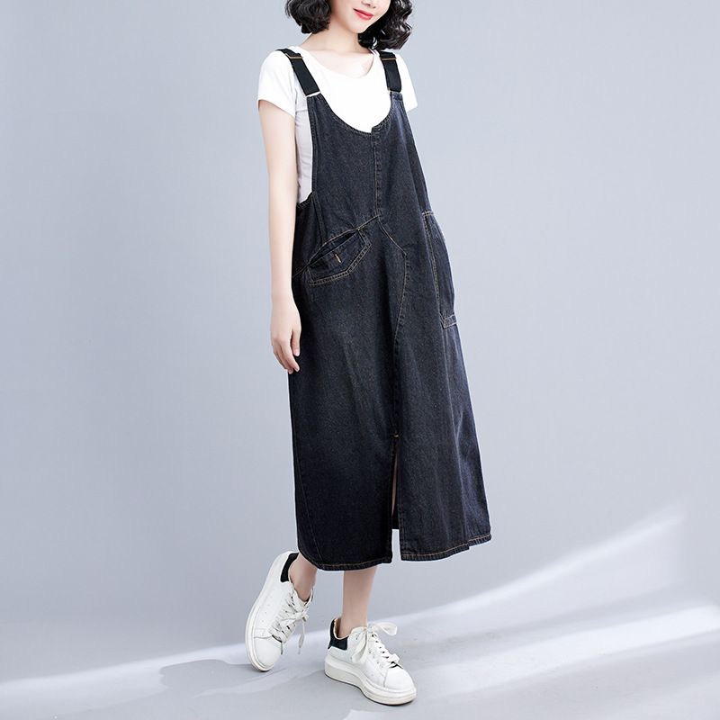 Women's Large Size Loose Retro Denim Suspender Skirt