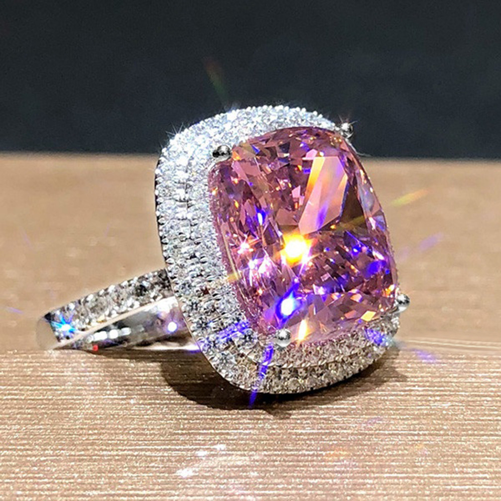 Title 7, Bague carrée élégante en zircon avec micro-sert...