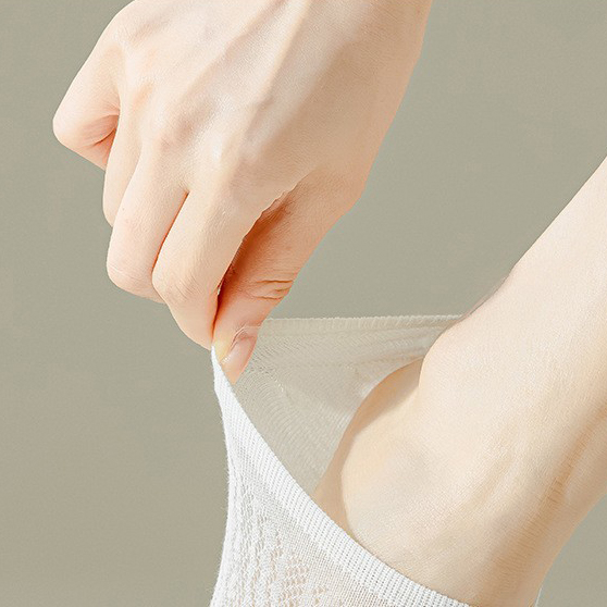 Women's Summer Mesh Thin Invisible Socks Solid Color Breathable Low-Top Silicone Non-Slip No-Slip Short Socks