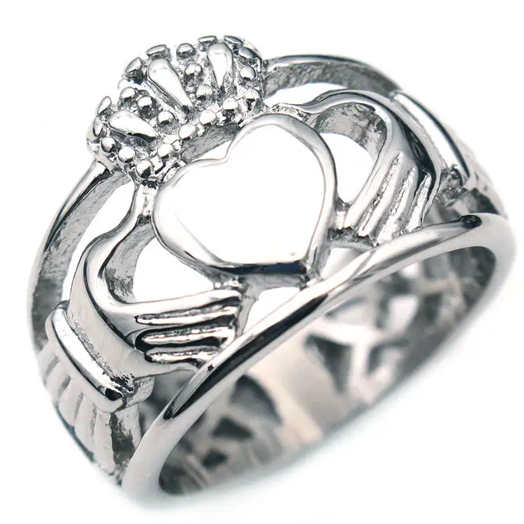 European And American Retro Titanium Steel Ring Domineering Steel Ring Wide Edge Hollow Hand Holding Crown Love Heart-shaped Ring