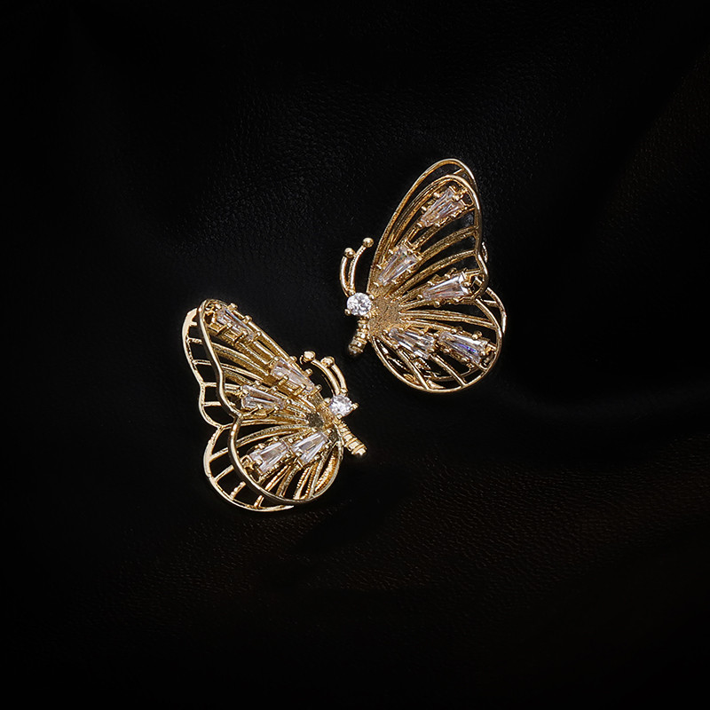 Title 3, Pendientes de mariposa tridimensionales vintage...