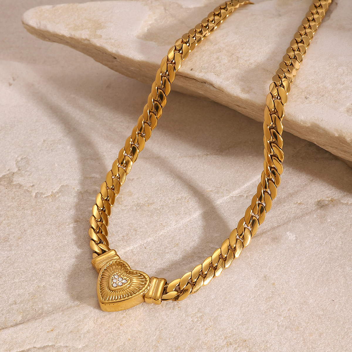 Love Necklace With High-end Feel And Diamond Studded Collarbone Chain