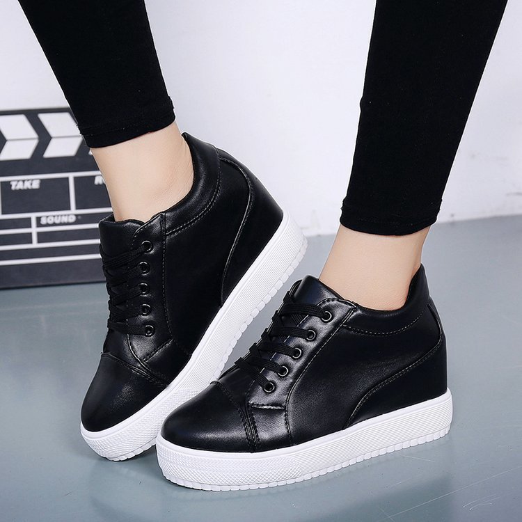 New Style Korean Women's Shoes With Thick Soles In The Autumn