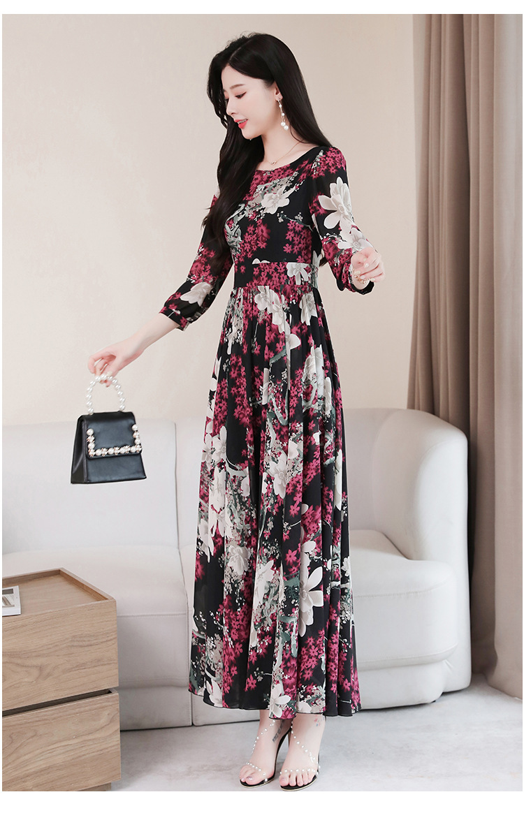 Fashionable And Elegant Long Skirt With A Slim Fit