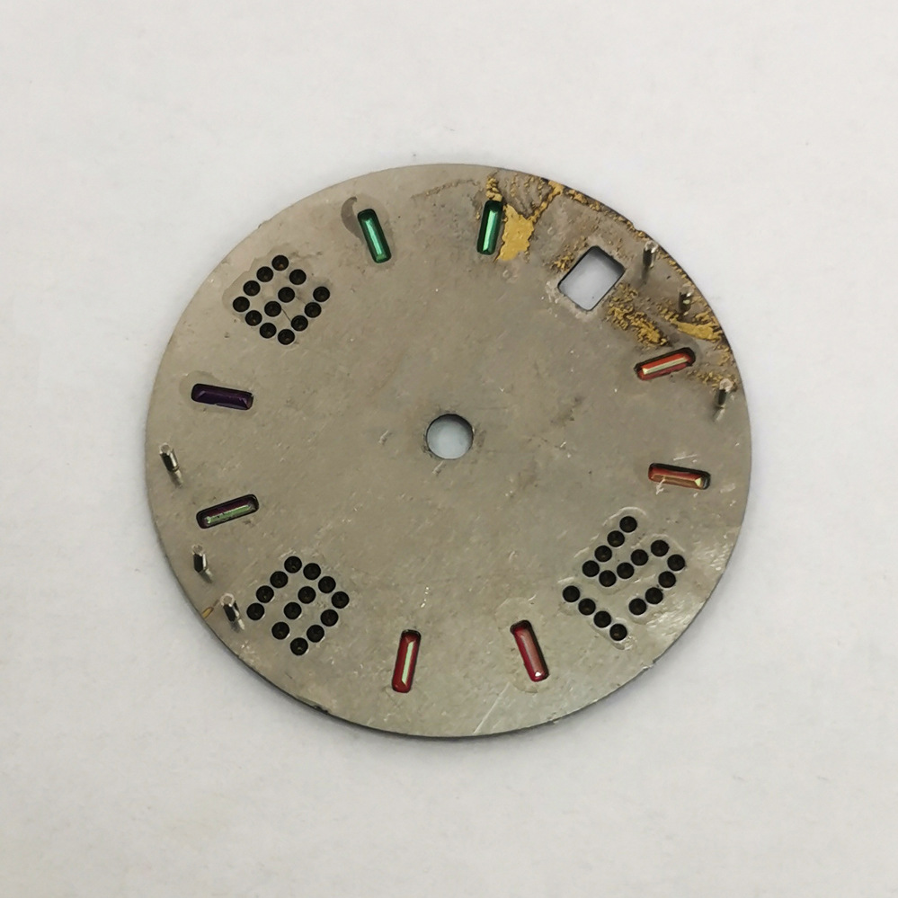 Title 4, Sun Pattern Rainbow Scale Dial