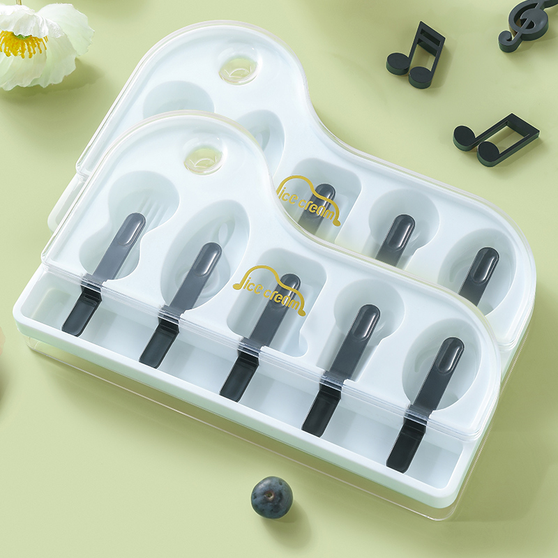 4-Cavity Ice Popsicle Molds, Easy to Clean. Hassle-Free Release & Cleaning: With their non-stick and flexible properties, our silicone popsicle molds offer effortless release. Simply open the lid, and the popsicles slide out smoothly. Cleaning is a breeze