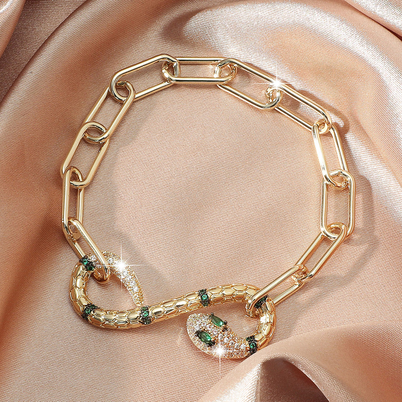 Personality Fashion Exotic Snake  Bracelet Retro Buckle Snake-shaped