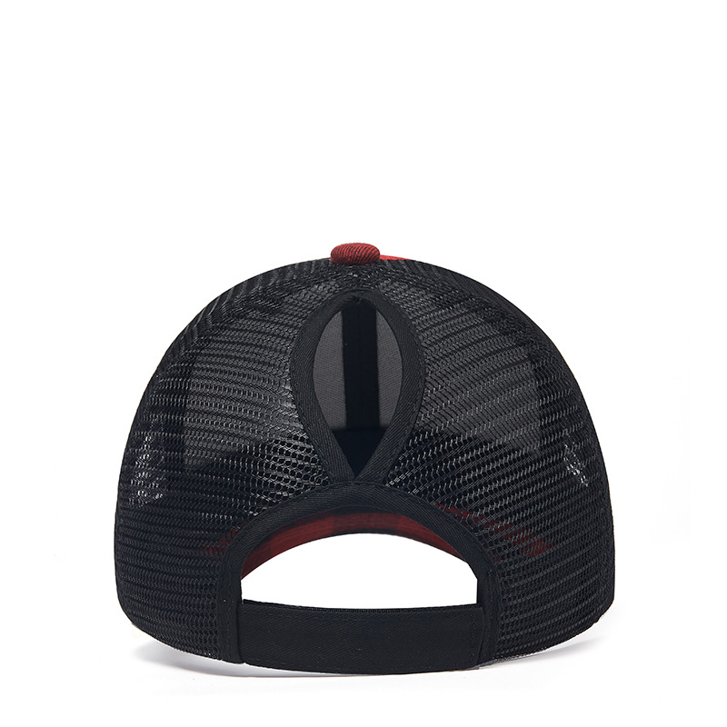 Women's Baseball Korean Style Wild Black And Red Plaid Curved Brim With Mesh Cap