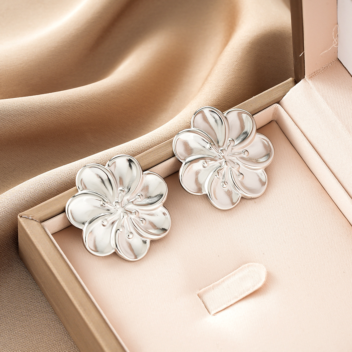 Style 38-1 Pair preview