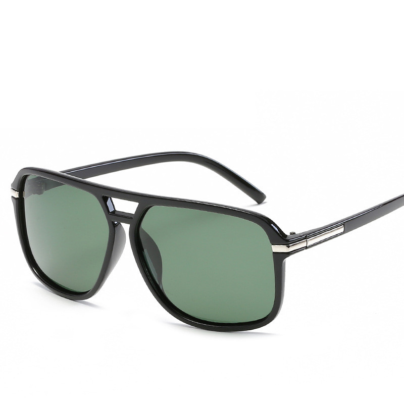 Bright black frame dark green