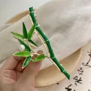 Green Bamboo Grip Clip