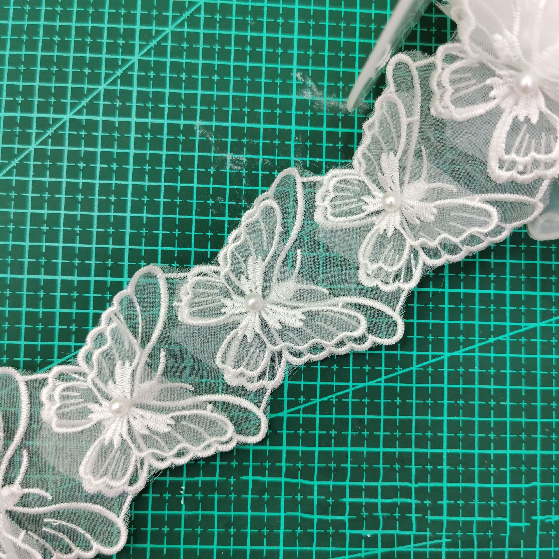 Organza Embroidery Double-layer Butterfly Beading Strip — image 1