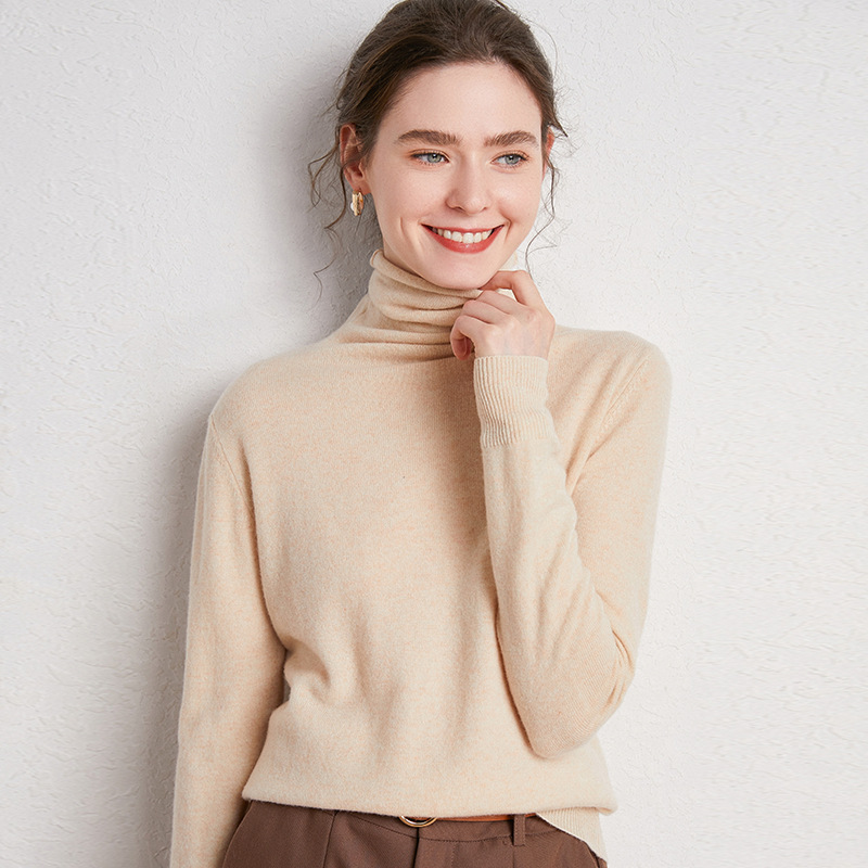 Title 7, Pile up collared cashmere sweaters