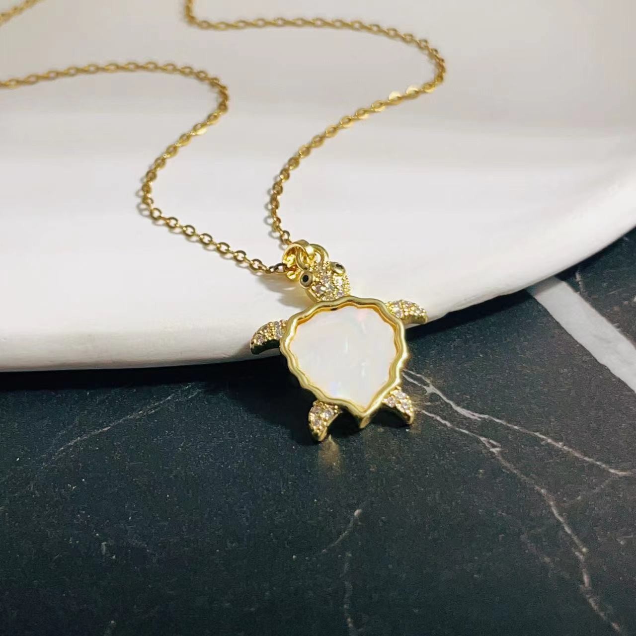 Ocean Starfish Turtle Niche Design Temperament Titanium Steel Necklace