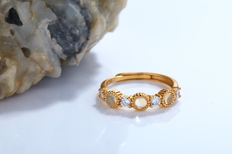 Fashionable Temperamental All-Match Ring Female