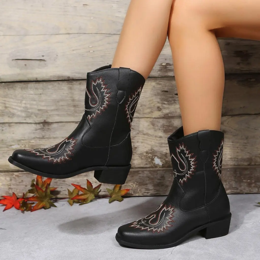 New Large Short Boots Embroidered Ethnic Style Slope Heel Casual Women - Red