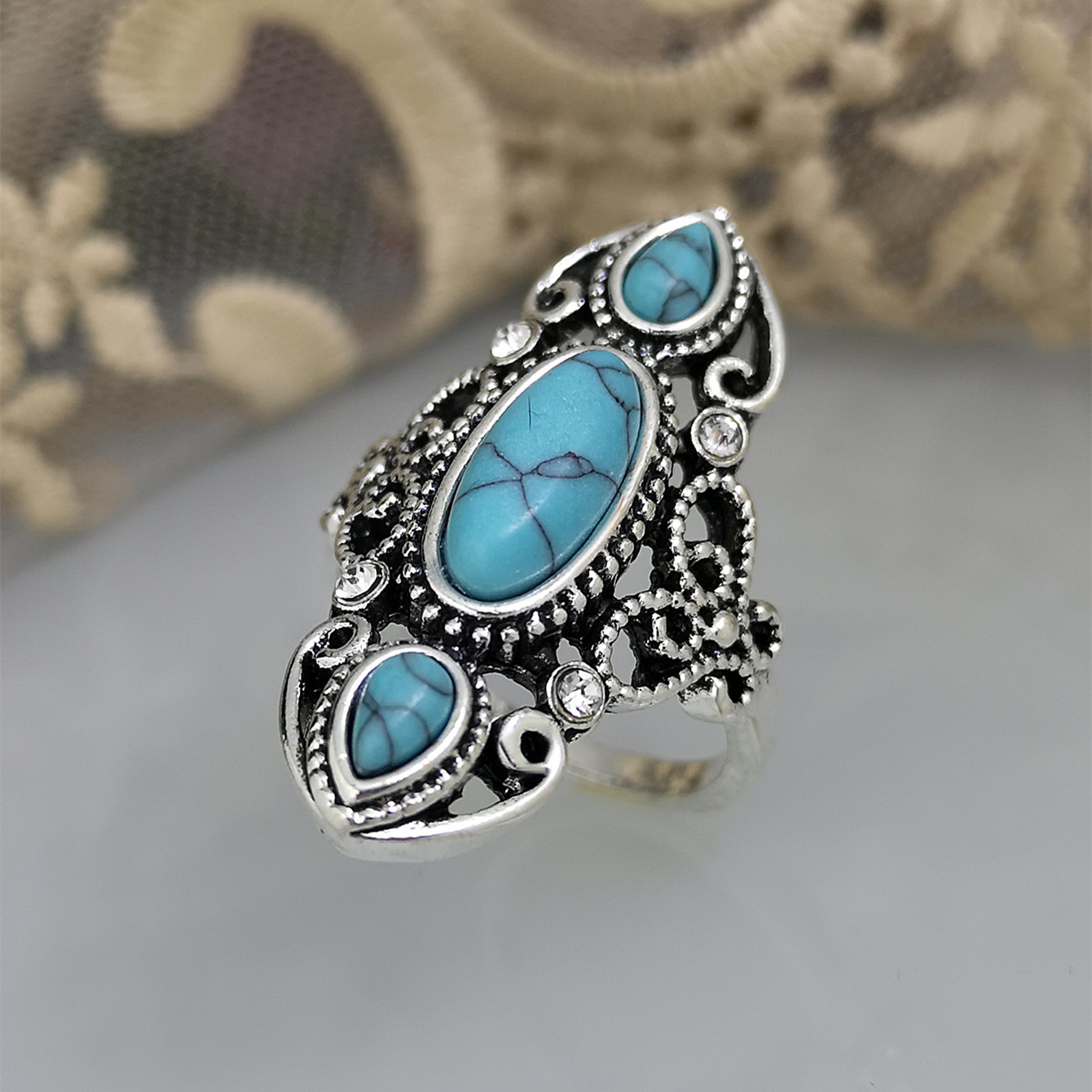 Title 4, Creative Openwork Carved Vintage Turquoise Ring