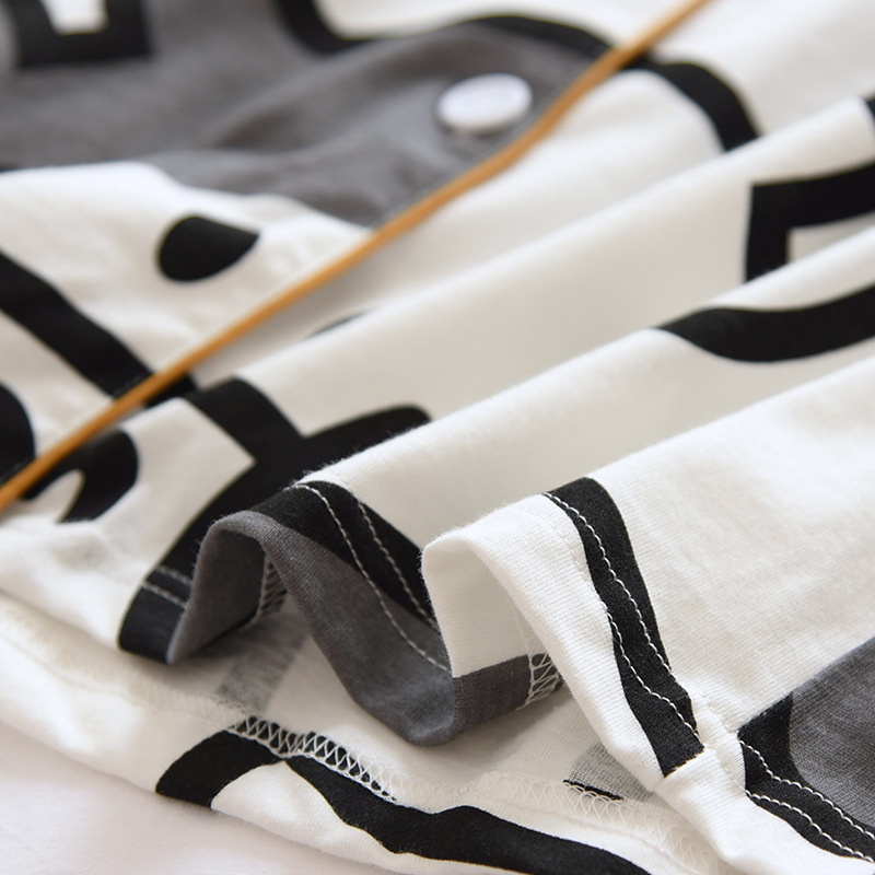 Men's And Women's Fashion Loose Cotton Short-sleeved Shorts Two-piece Set