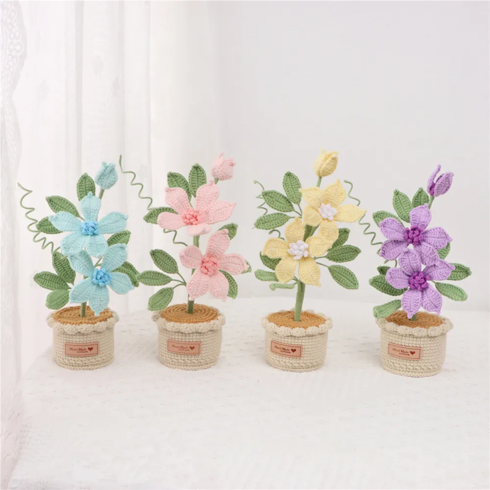 Handmade Crochet Frangipani Potted Plant Hand Knitted Floral Decor For Friendship Gift Cafe Table Window Decor