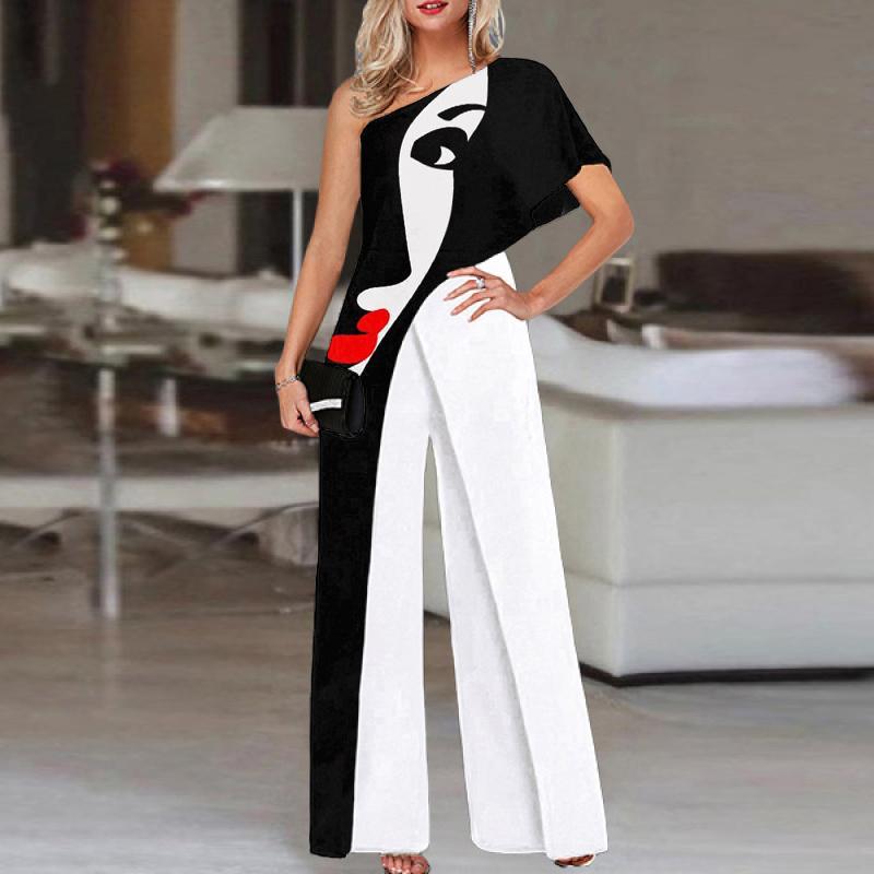 Title 3, Bedruckter Jumpsuit mit diagonalem Schulterteil...