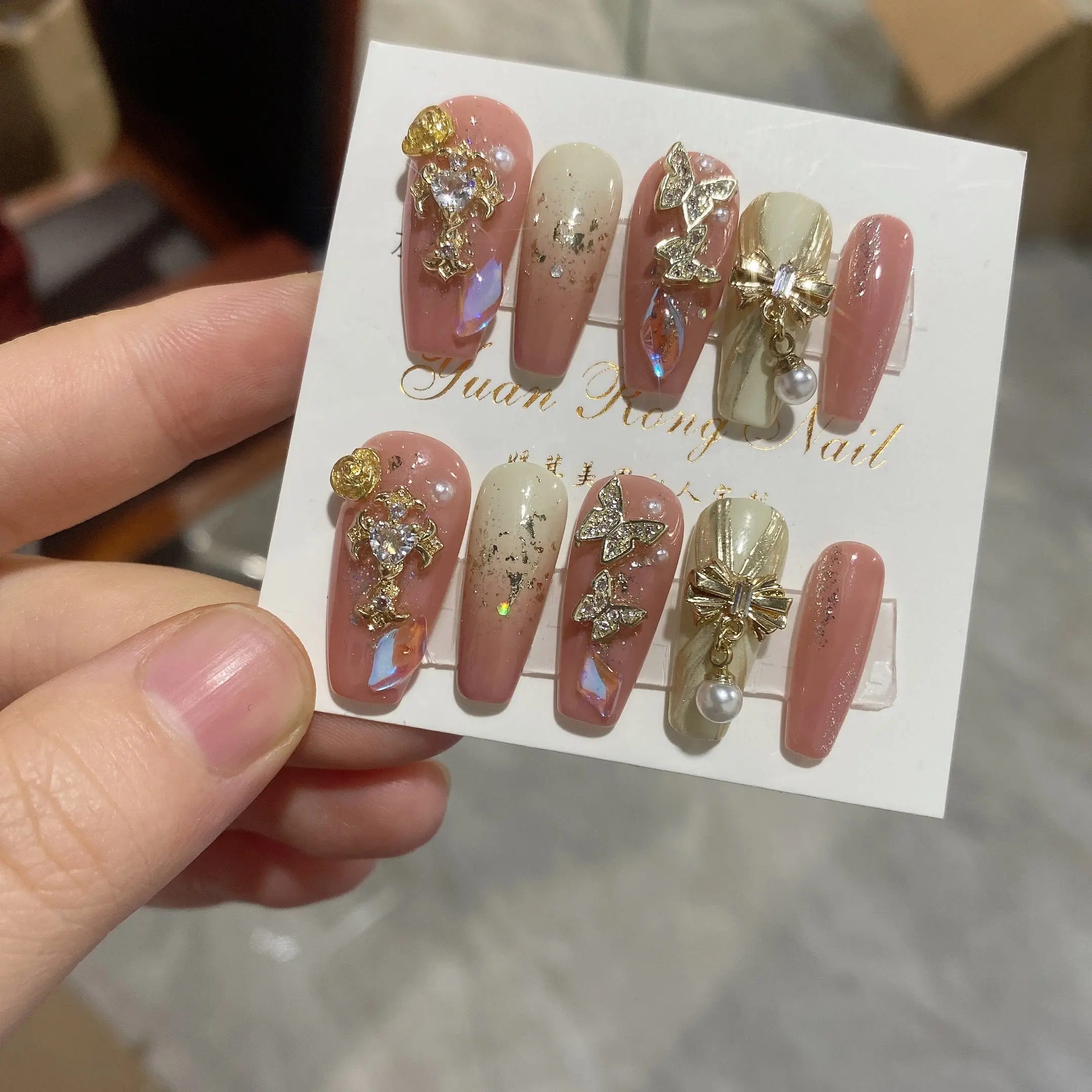 Fake Nails Patch Can Be Taken