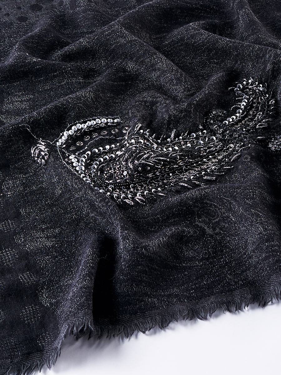 High-end Hand-embroidered Beaded Boiled Wool Shawl Autumn And Winter Warm Scarf Nepal Imported Classic Wild