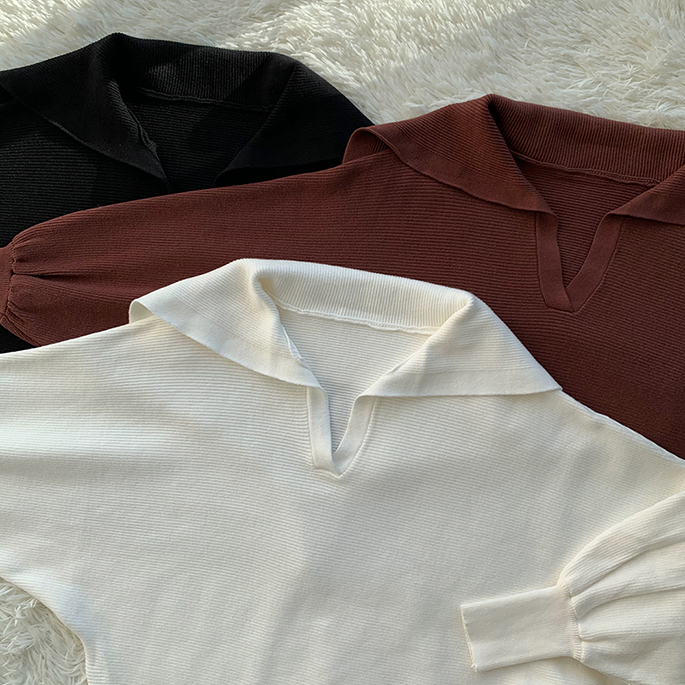 Wear A Loose Slouchy Knitted Long-sleeve Top