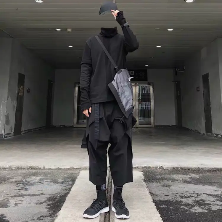 Functional High Neck Long Sleeve Finger T-shirt Men