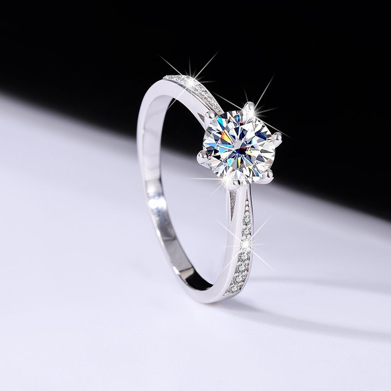 Title 4, Anel feminino de prata esterlina moissanite com...